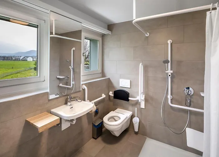 אכסניה Rapperswil-jona Youth *