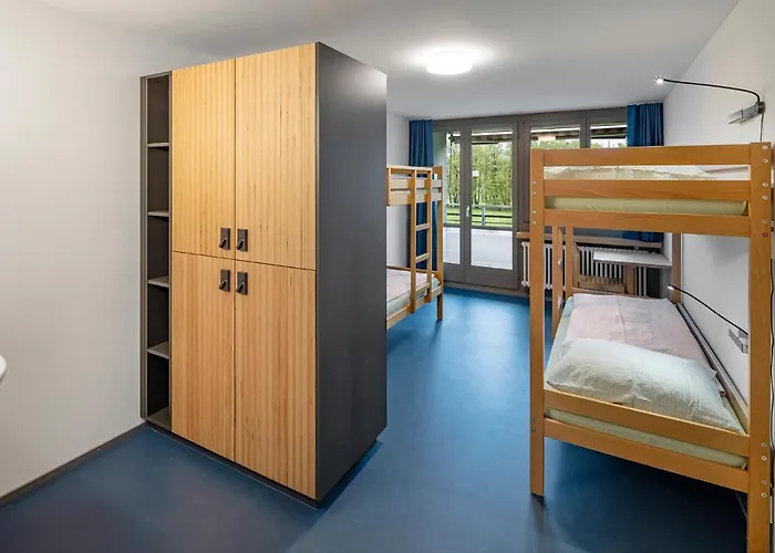 Rapperswil-Jona Youth Hostel * Rapperswil (St. Gallen)