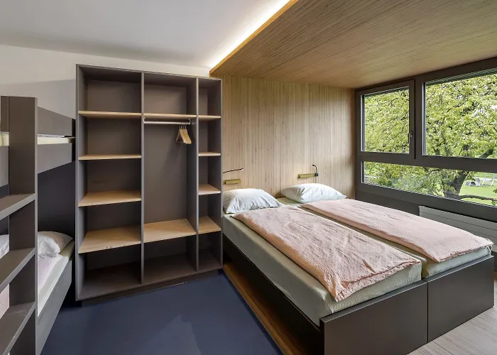 Rapperswil-Jona Youth Hostel * Rapperswil (St. Gallen)